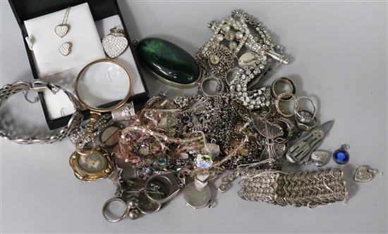 A quantity of mixed jewellery, silver etc,